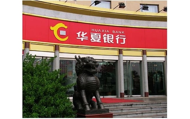 用手机怎么闪付到pos机（手机闪付操作指南）