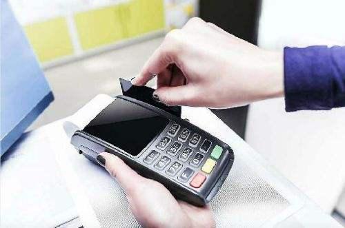 个人Pos机刷信用卡多少为违法 个人pos刷信用卡手续费